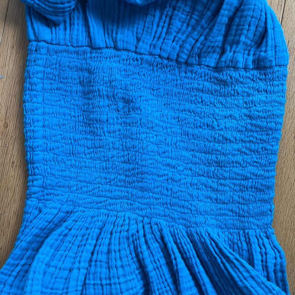 Blue life good karma smocked mini dress. NWOT. XS color is that on model. - Picture 3 of 5